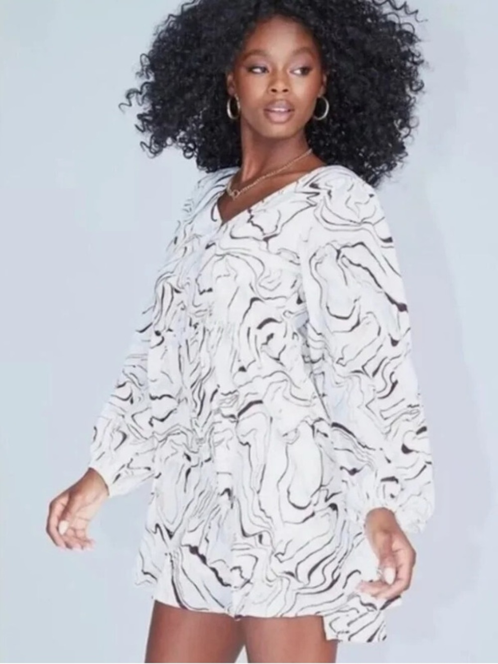 NWT Princess Polly Kaiden Swirl Romper